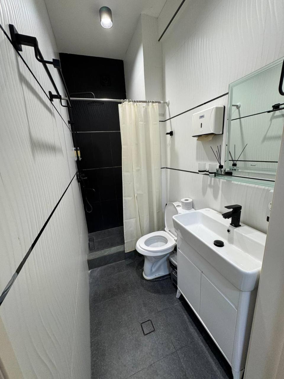 Istanbul Hotel Ташкент Екстер'єр фото